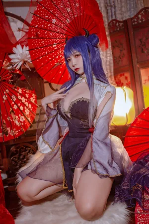 二佐Nisa《碧蓝航线 伊吹旗袍》主题写真：29张全套美图
