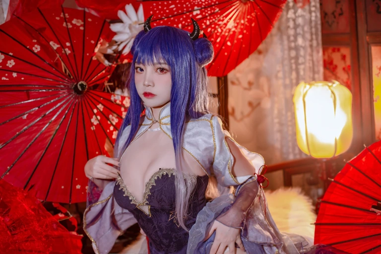 二佐Nisa《碧蓝航线 伊吹旗袍》主题写真：29张全套美图