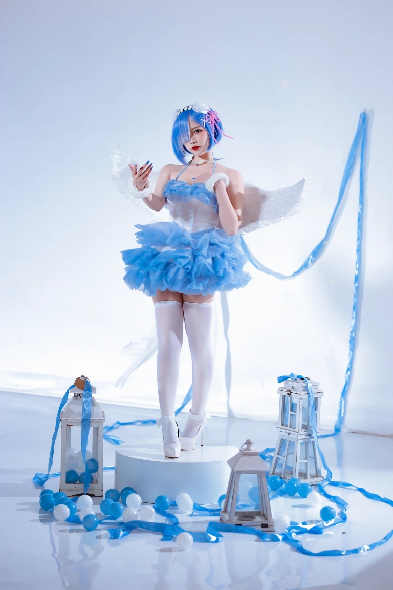 二佐Nisa《蕾姆天使》主题写真：15张全套美图