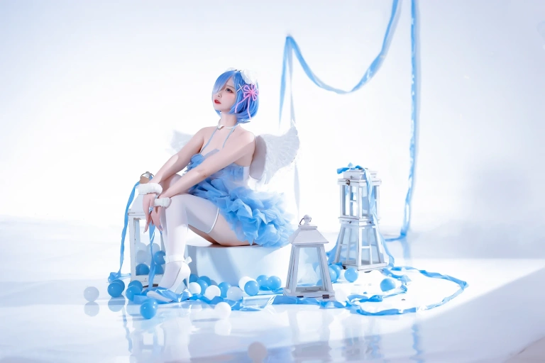二佐Nisa《蕾姆天使》主题写真：15张全套美图