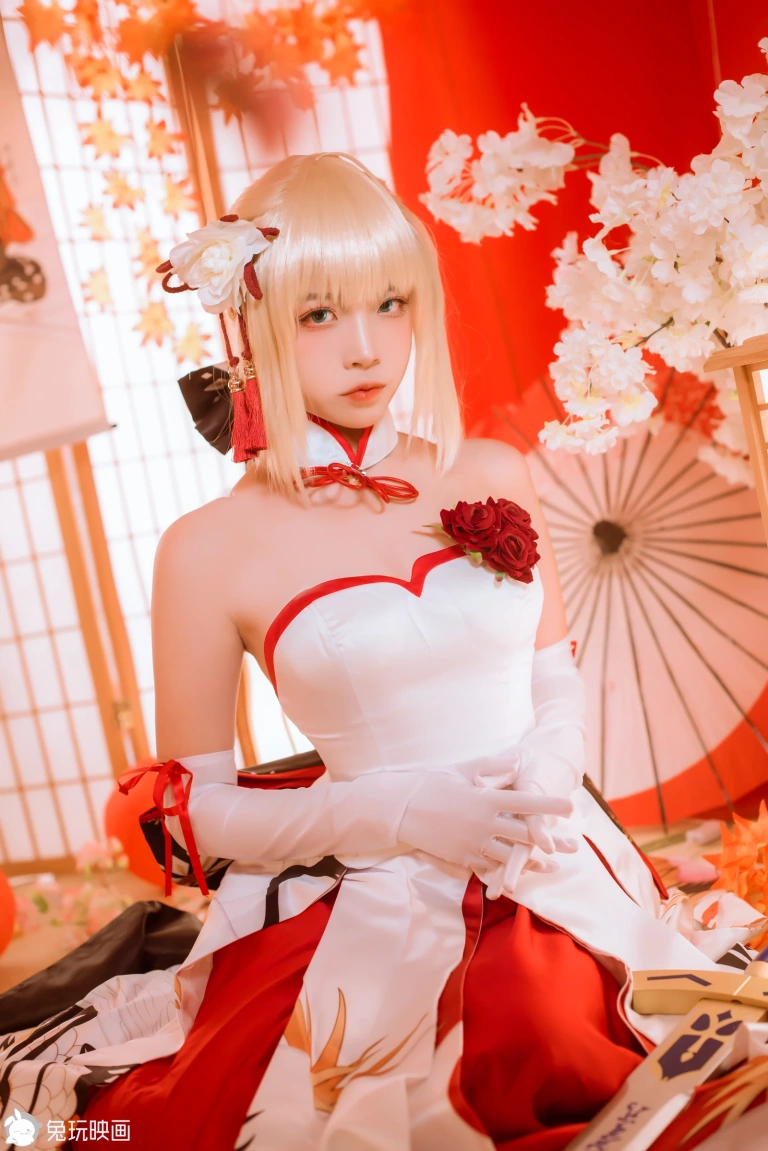 二佐Nisa《Saber》主题写真：19张全套美图