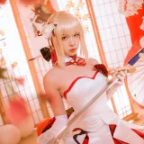 二佐Nisa《Saber》主题写真：19张全套美图