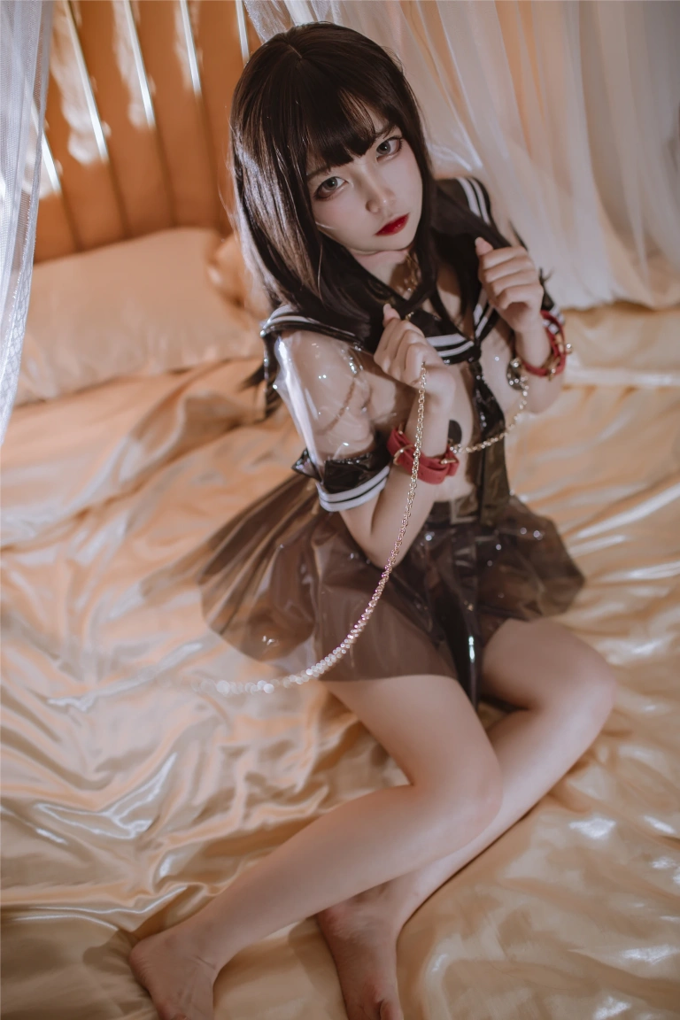 二佐Nisa《私房透明JK》主题写真：40张全套美图