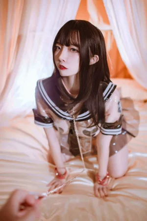 二佐Nisa《私房透明JK》主题写真：40张全套美图