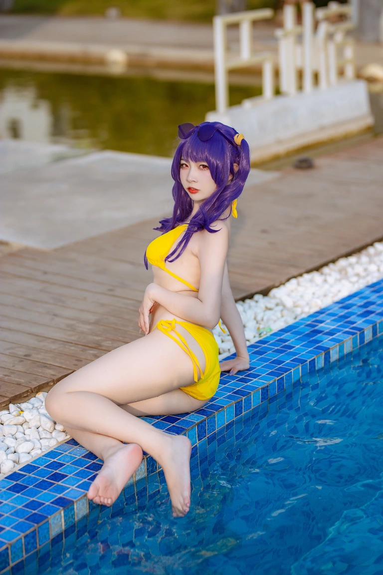 二佐Nisa《碧蓝 波拉泳装》主题写真：20张全套美图