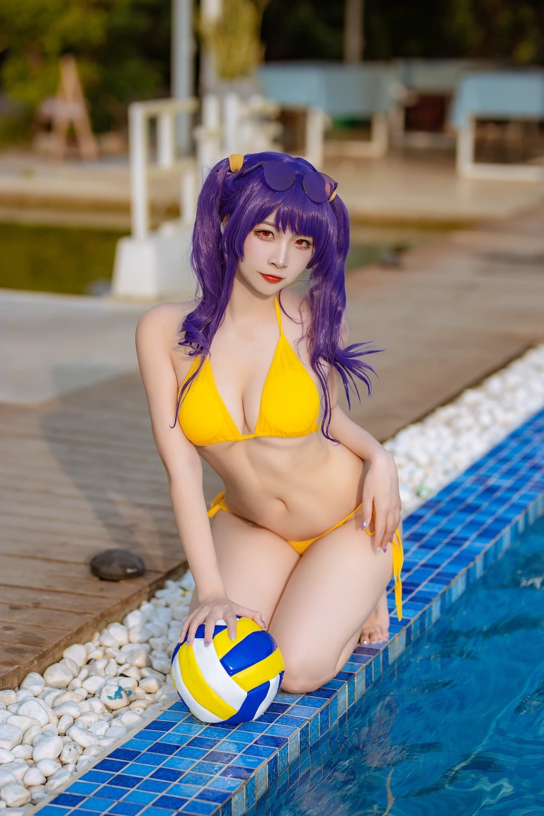 二佐Nisa《碧蓝 波拉泳装》主题写真：20张全套美图