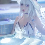 二佐Nisa《碧蓝 光辉泳装》主题写真：39张全套美图