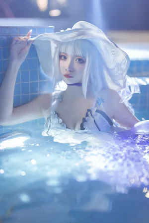 二佐Nisa《碧蓝 光辉泳装》主题写真：39张全套美图