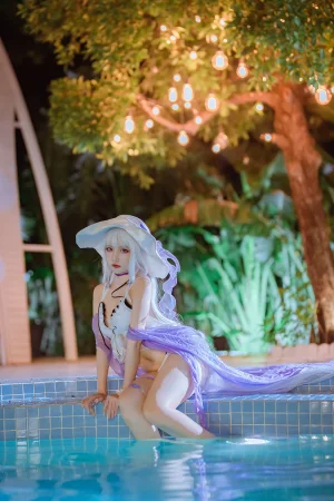二佐Nisa《碧蓝 光辉泳装》主题写真：39张全套美图