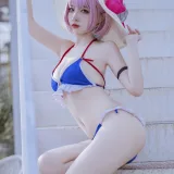 二佐Nisa《碧蓝 塔尔图泳装》主题写真：23张全套美图