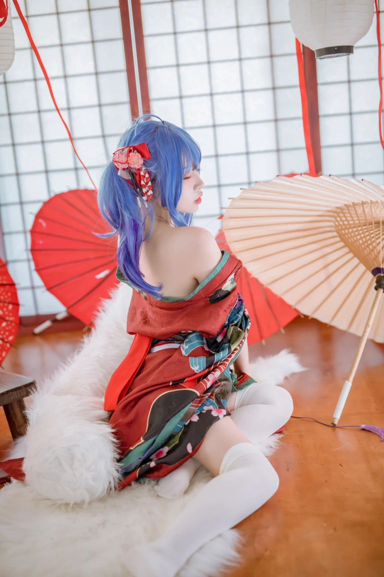 二佐Nisa《碧蓝 圣路易斯和服》主题写真：22张全套美图