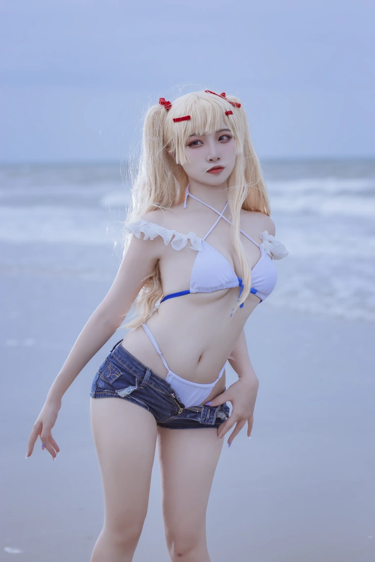 二佐Nisa《碧蓝 苏塞克斯泳装》主题写真：20张全套美图