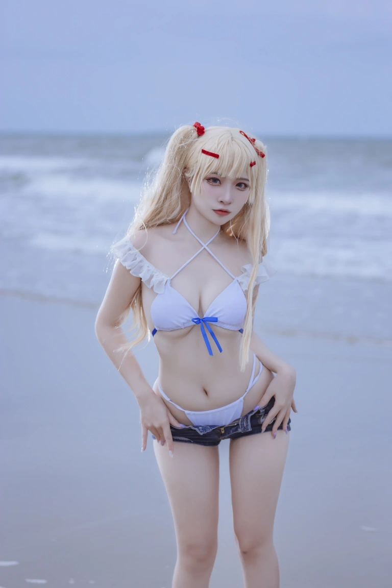 二佐Nisa《碧蓝 苏塞克斯泳装》主题写真：20张全套美图