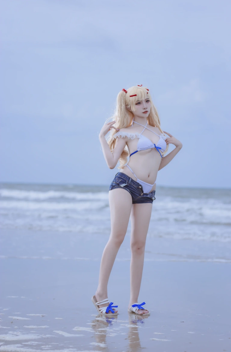 二佐Nisa《碧蓝 苏塞克斯泳装》主题写真：20张全套美图