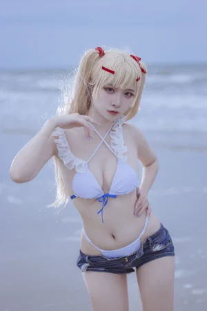 二佐Nisa《碧蓝 苏塞克斯泳装》主题写真：20张全套美图