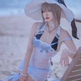 二佐Nisa《碧蓝 天鹰泳装》主题写真：20张全套美图