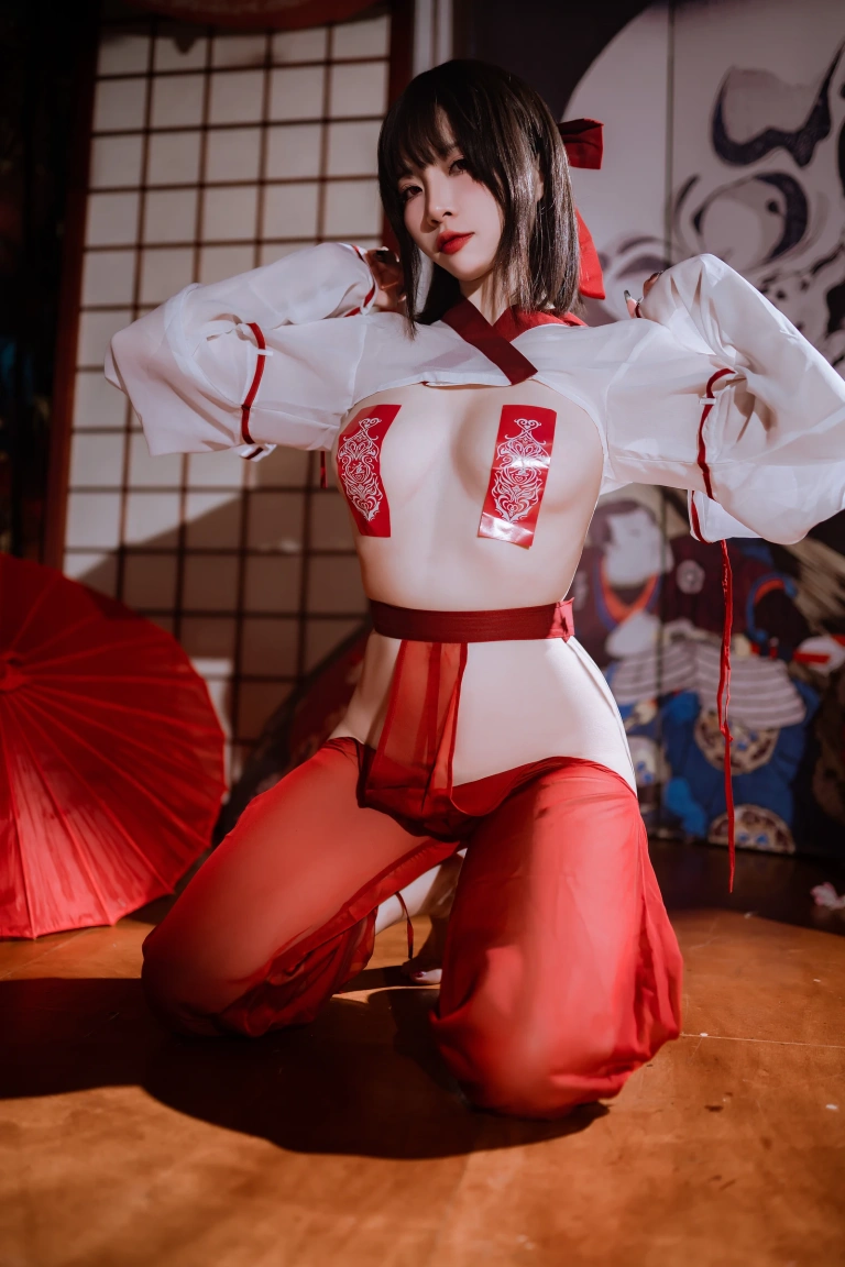 二佐Nisa《私房巫女》主题写真：37张全套美图