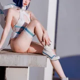 二佐Nisa《战斗服》主题写真：18张全套美图