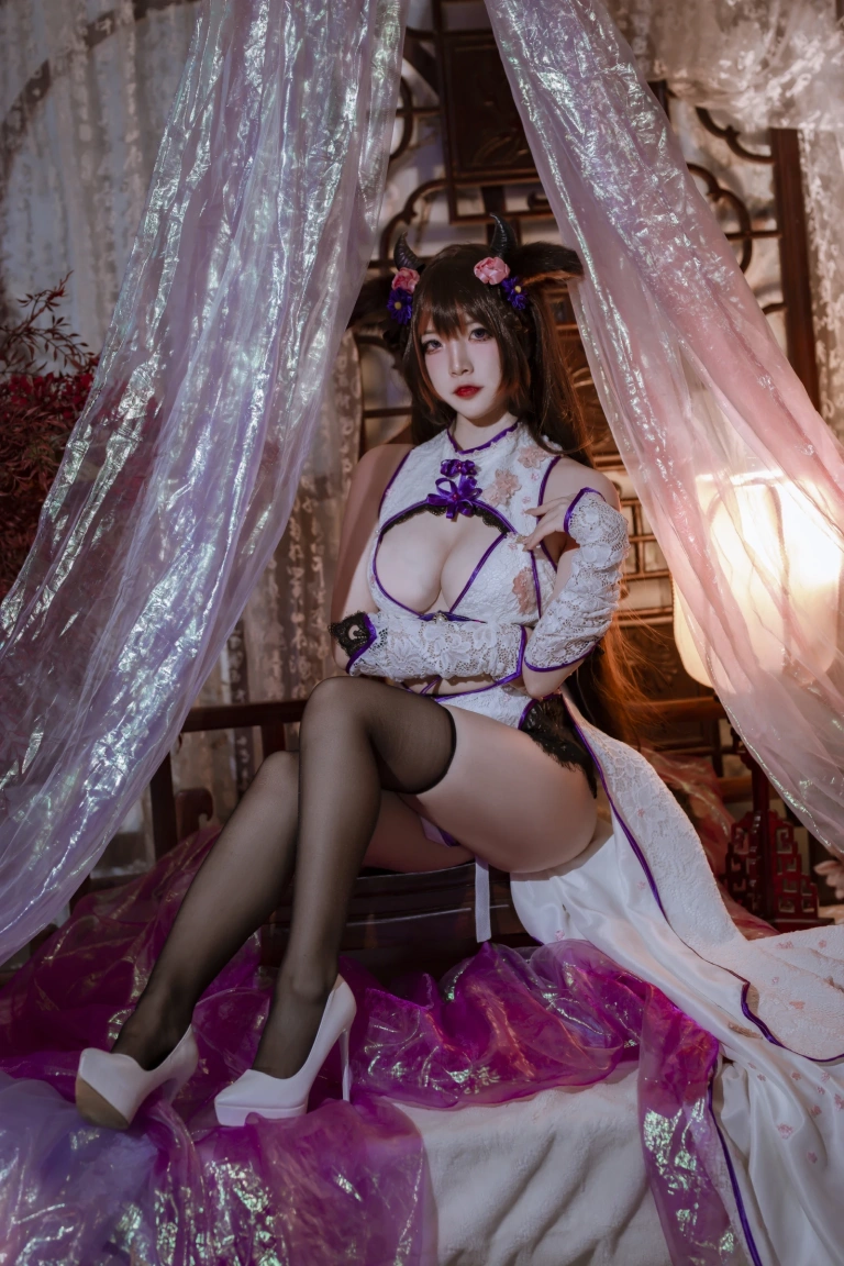 二佐Nisa《碧蓝樫野旗袍》主题写真：24张全套美图