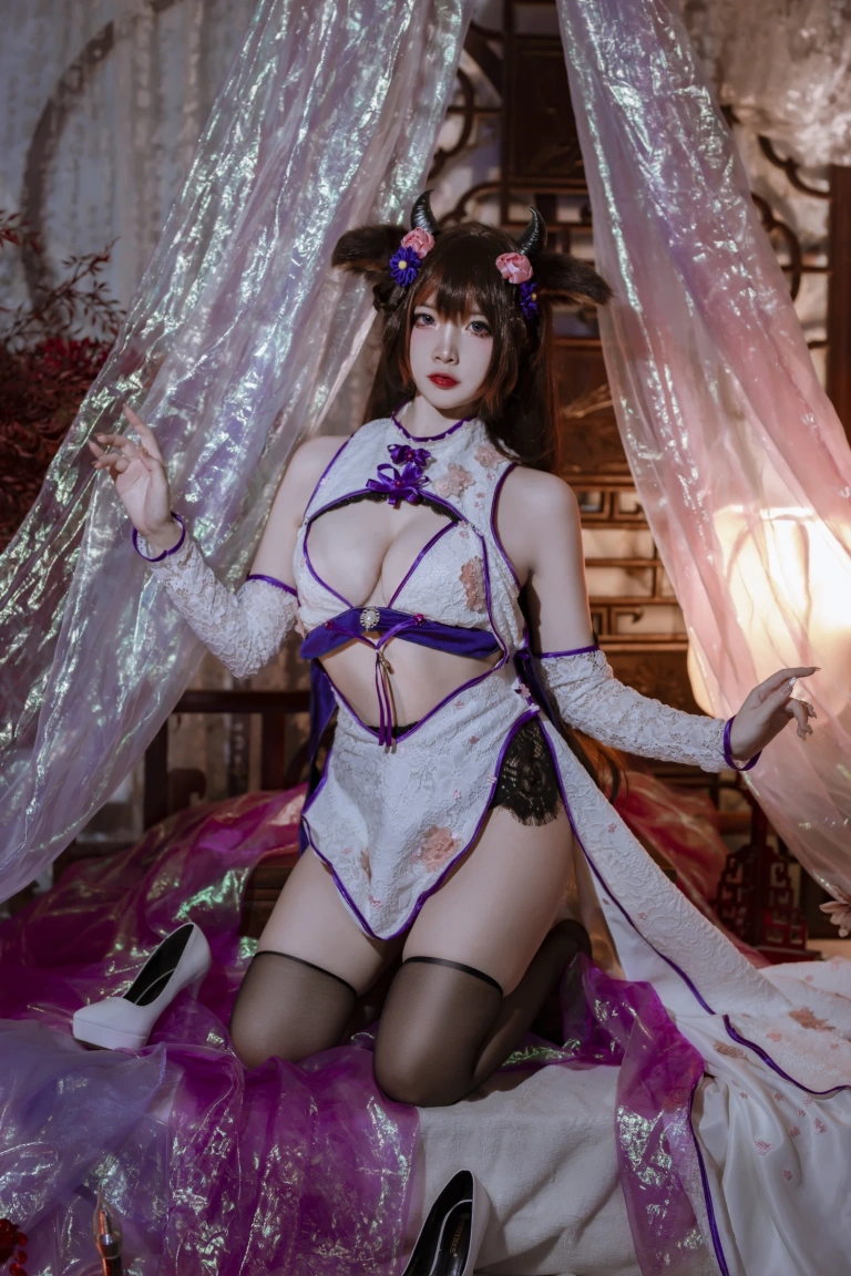 二佐Nisa《碧蓝樫野旗袍》主题写真：24张全套美图