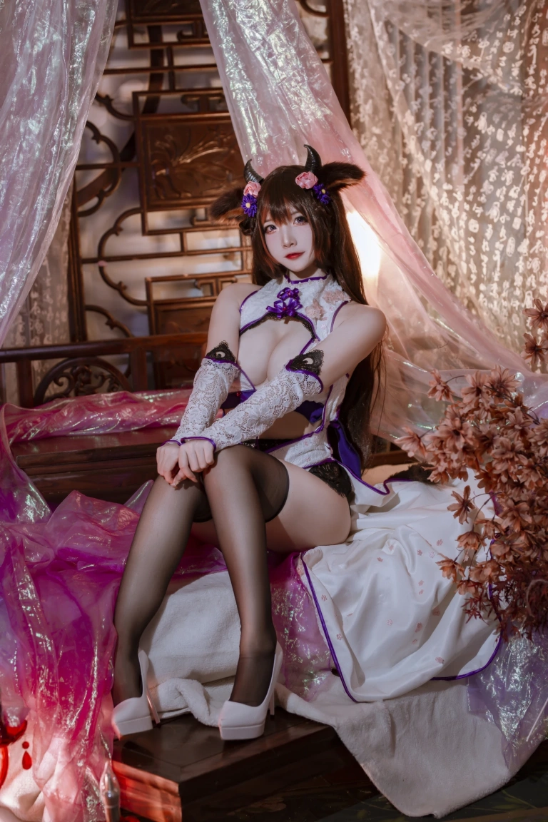 二佐Nisa《碧蓝樫野旗袍》主题写真：24张全套美图