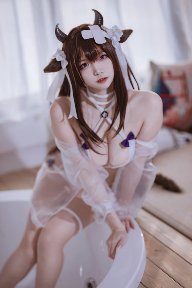 二佐Nisa《碧蓝樫野泳装》主题写真：20张全套美图