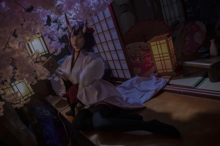 二佐Nisa《FATE酒吞冬祭》主题写真：15张全套美图