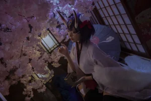 二佐Nisa《FATE酒吞冬祭》主题写真：15张全套美图