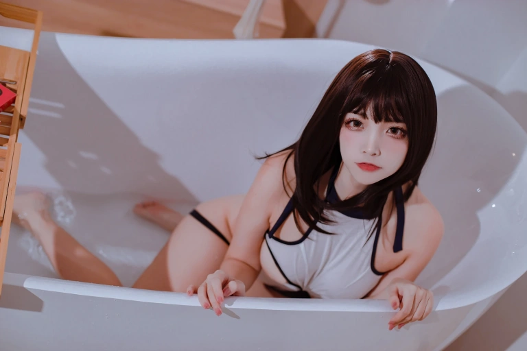 二佐Nisa《私房大象竞泳》主题写真：20张全套美图