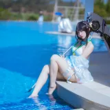 二佐Nisa《泰拉夏日纪事 明日方舟 羽毛笔泳装》主题写真：25张全套美图