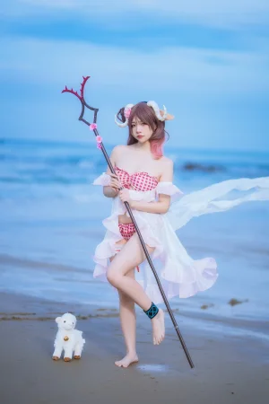 二佐Nisa《泰拉夏日纪事 明日方舟 艾雅法拉泳装》主题写真：34张全套美图