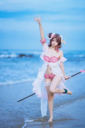二佐Nisa《泰拉夏日纪事 明日方舟 艾雅法拉泳装》主题写真：34张全套美图