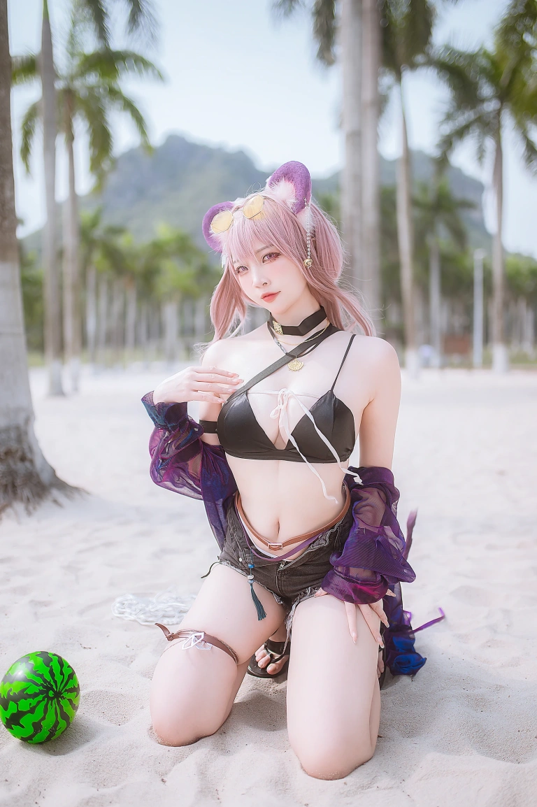二佐Nisa《泰拉夏日纪事 明日方舟 佐佐林雨霞》主题写真：45张全套美图