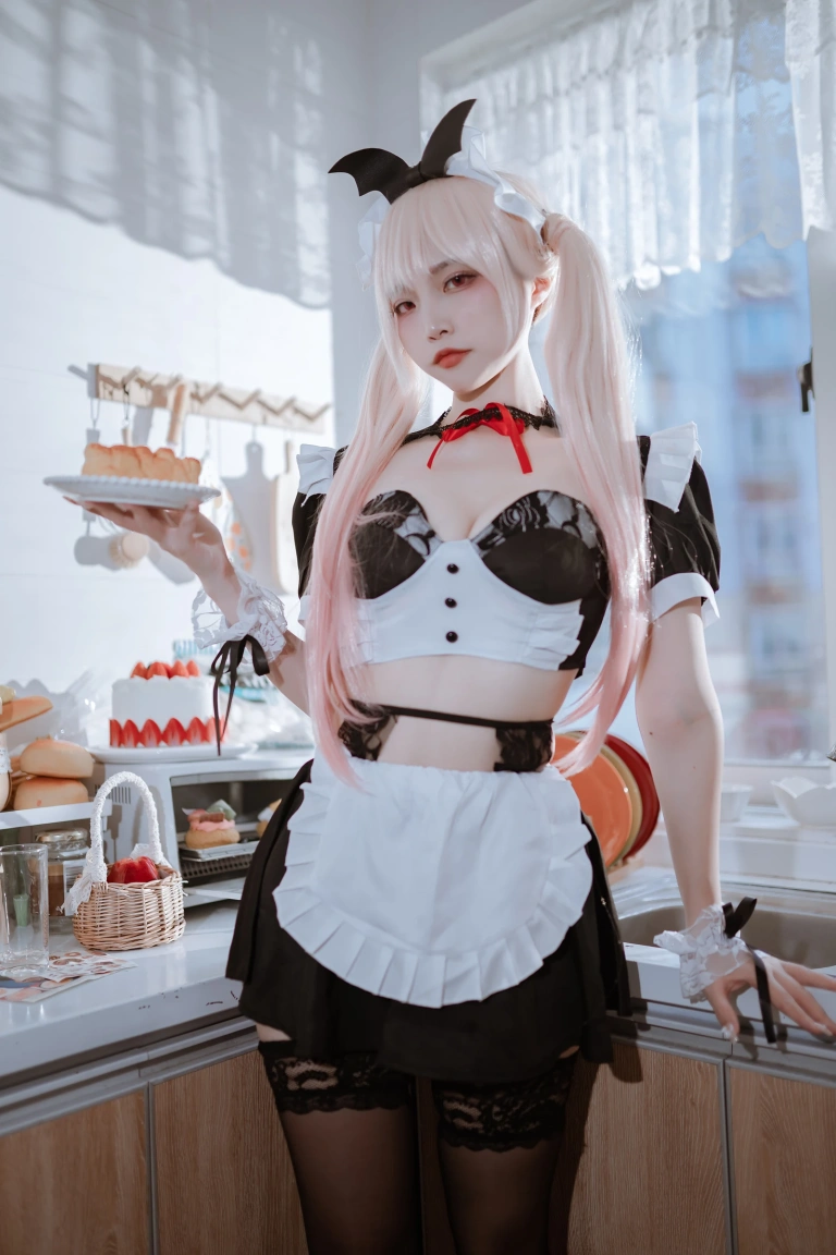 二佐Nisa《海梦小女仆》主题写真：30张全套美图