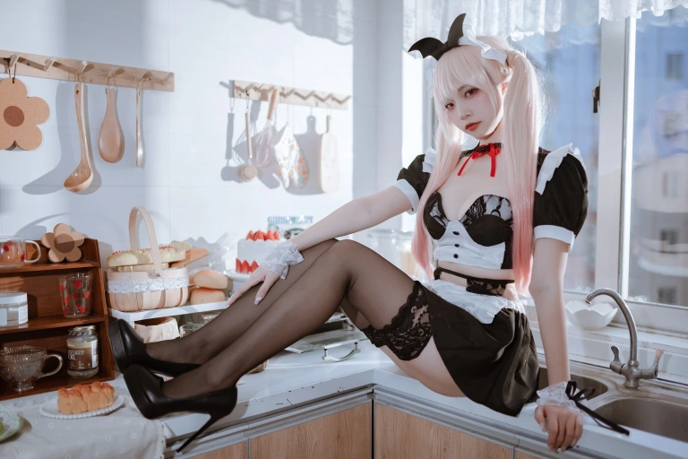 二佐Nisa《海梦小女仆》主题写真：30张全套美图