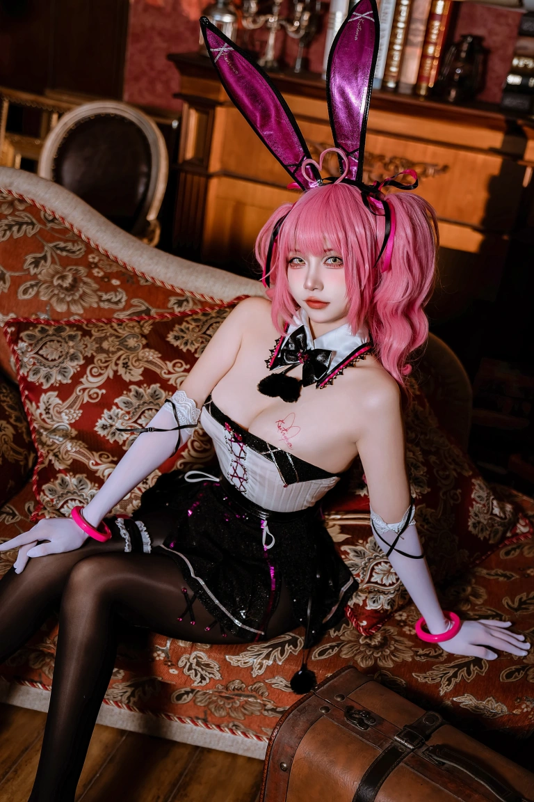 二佐Nisa《交错战线 卡提那》主题写真：36张全套美图