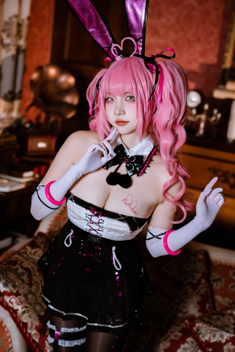 二佐Nisa《交错战线 卡提那》主题写真：36张全套美图