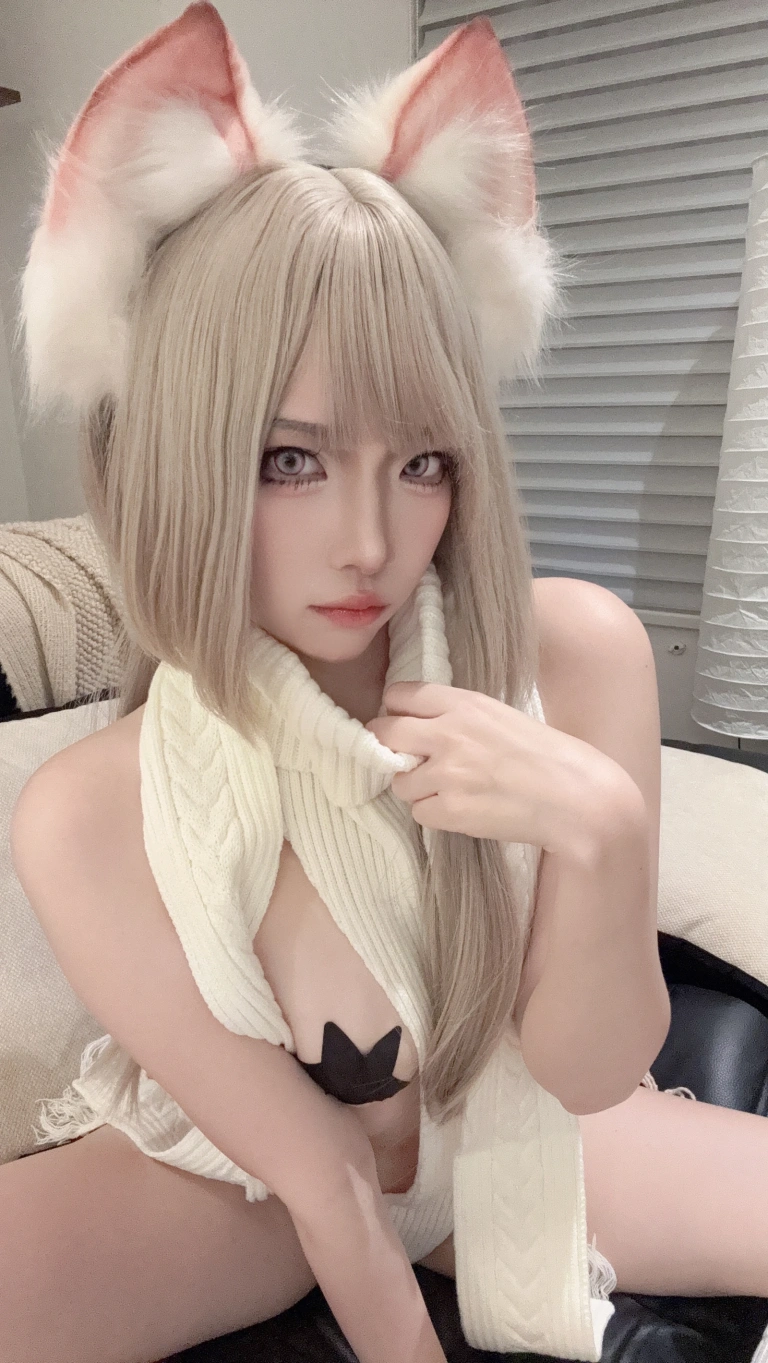 二佐Nisa《白猫自拍2.0》主题写真：30张全套美图，含2个视频