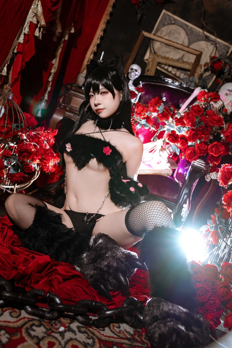二佐Nisa《碧蓝航线 爱宕万圣节》主题写真：28张全套美图