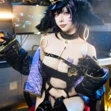 二佐Nisa《碧蓝航线 武藏 女警》主题写真：25张全套美图