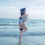二佐Nisa《碧蓝航线 柴郡泳装》主题写真：30张全套美图
