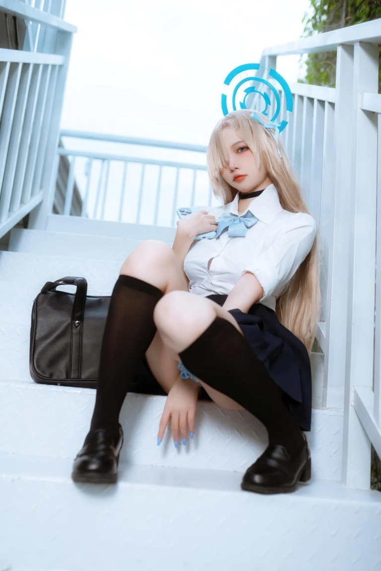二佐Nisa《蔚蓝档案 明日奈JK》主题写真：23张全套美图