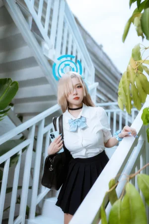 二佐Nisa《蔚蓝档案 明日奈JK》主题写真：23张全套美图