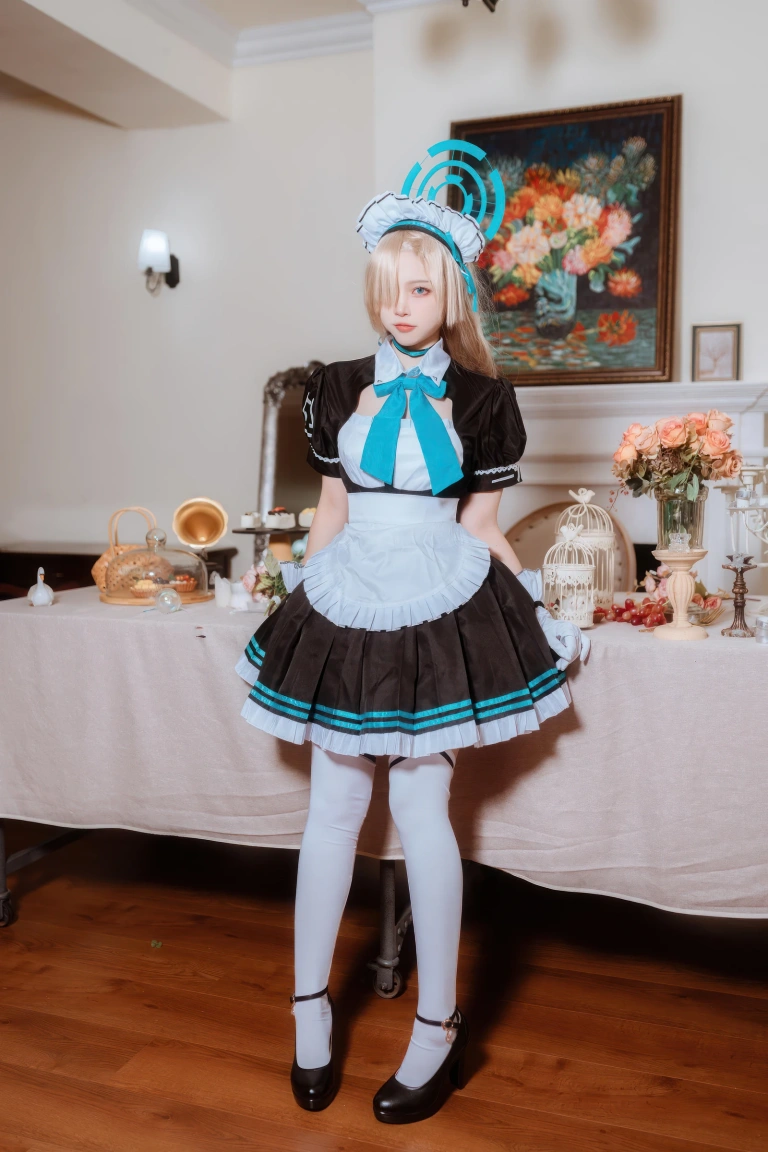 二佐Nisa《蔚蓝档案 明日奈女仆》主题写真：30张全套美图