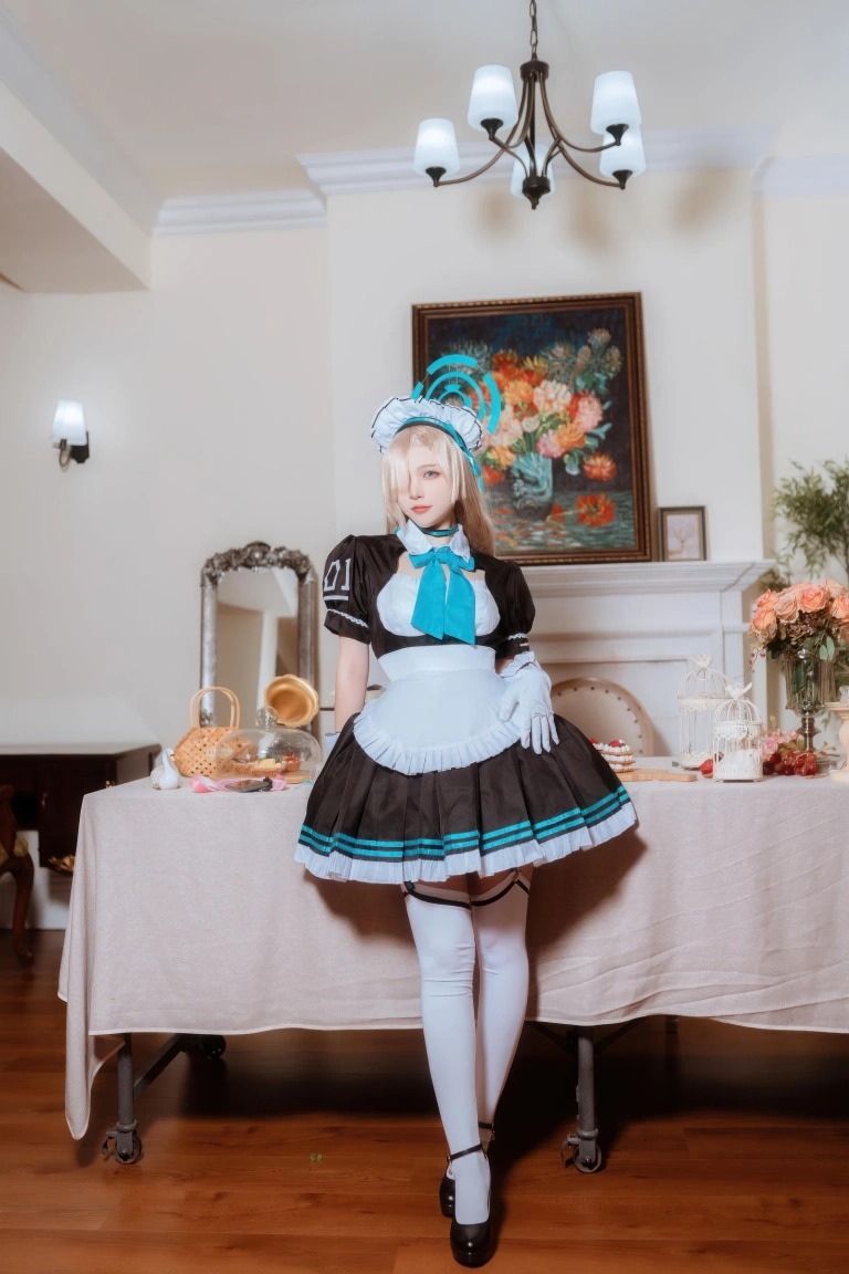 二佐Nisa《蔚蓝档案 明日奈女仆》主题写真：30张全套美图