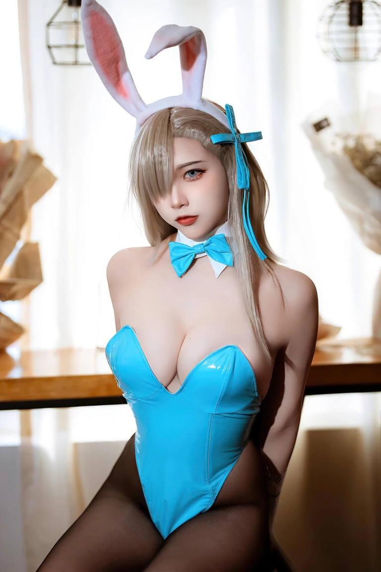 二佐Nisa《蔚蓝档案 明日奈兔女郎》主题写真：30张全套美图