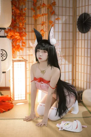 二佐Nisa《碧蓝航线 长门睡衣》主题写真：18张全套美图