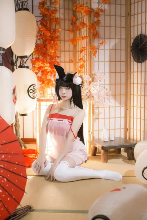 二佐Nisa《碧蓝航线 长门睡衣》主题写真：18张全套美图