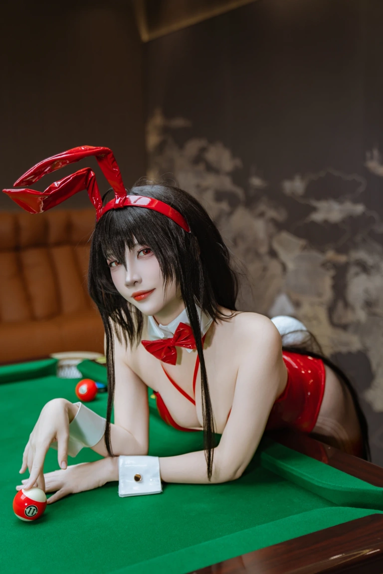 二佐Nisa《碧蓝航线 大凤桌球兔女郎》主题写真：31张全套美图