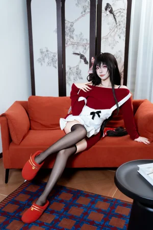二佐Nisa《碧蓝航线 大凤 居家服》主题写真：31张全套美图